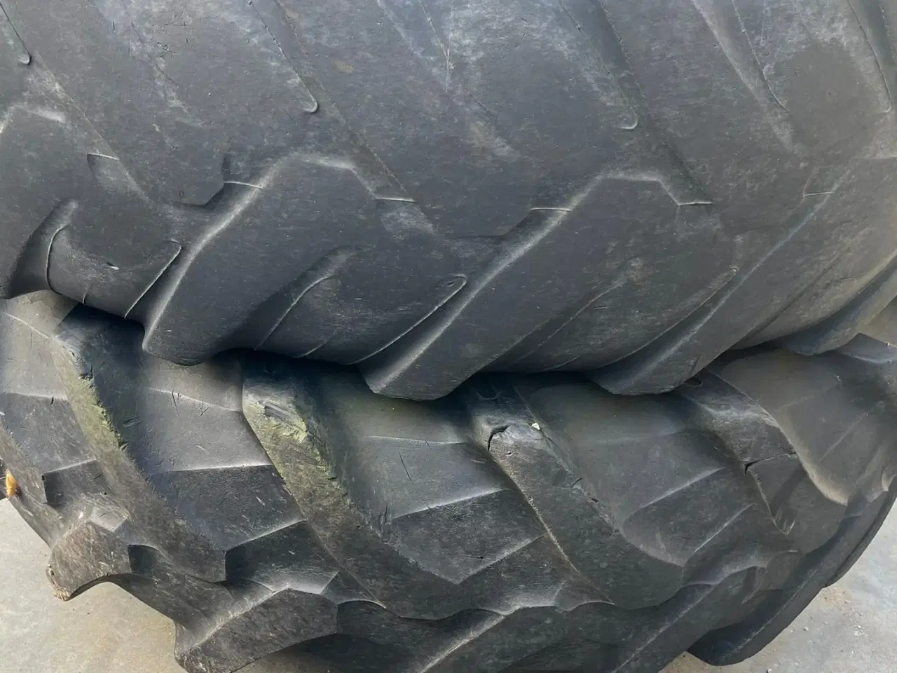 Billede 4 - Tvilling Mont 18.4R38 med ring og 8stk låse