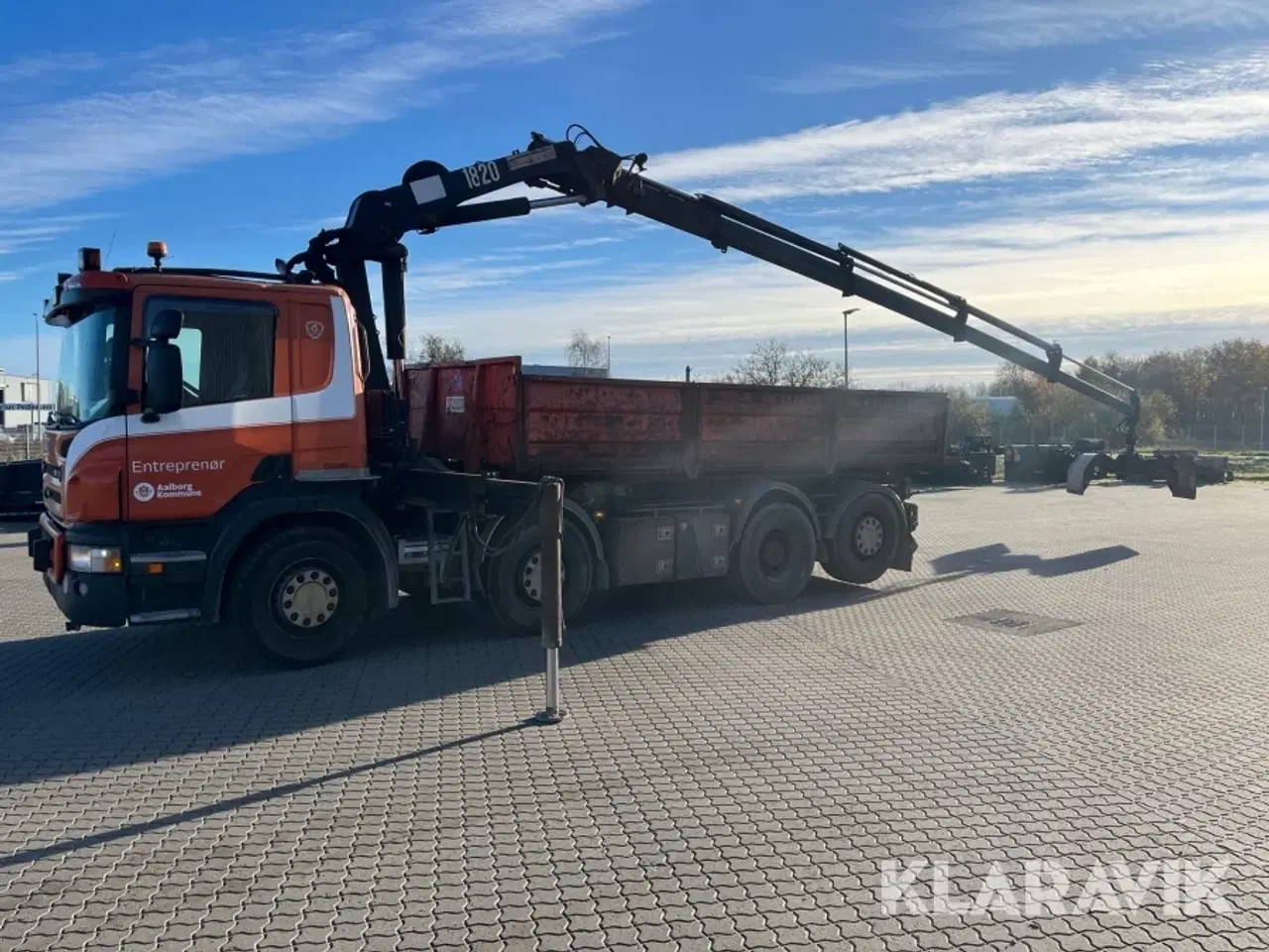 Billede 5 - Lastbil Scania P380 med kran og lad