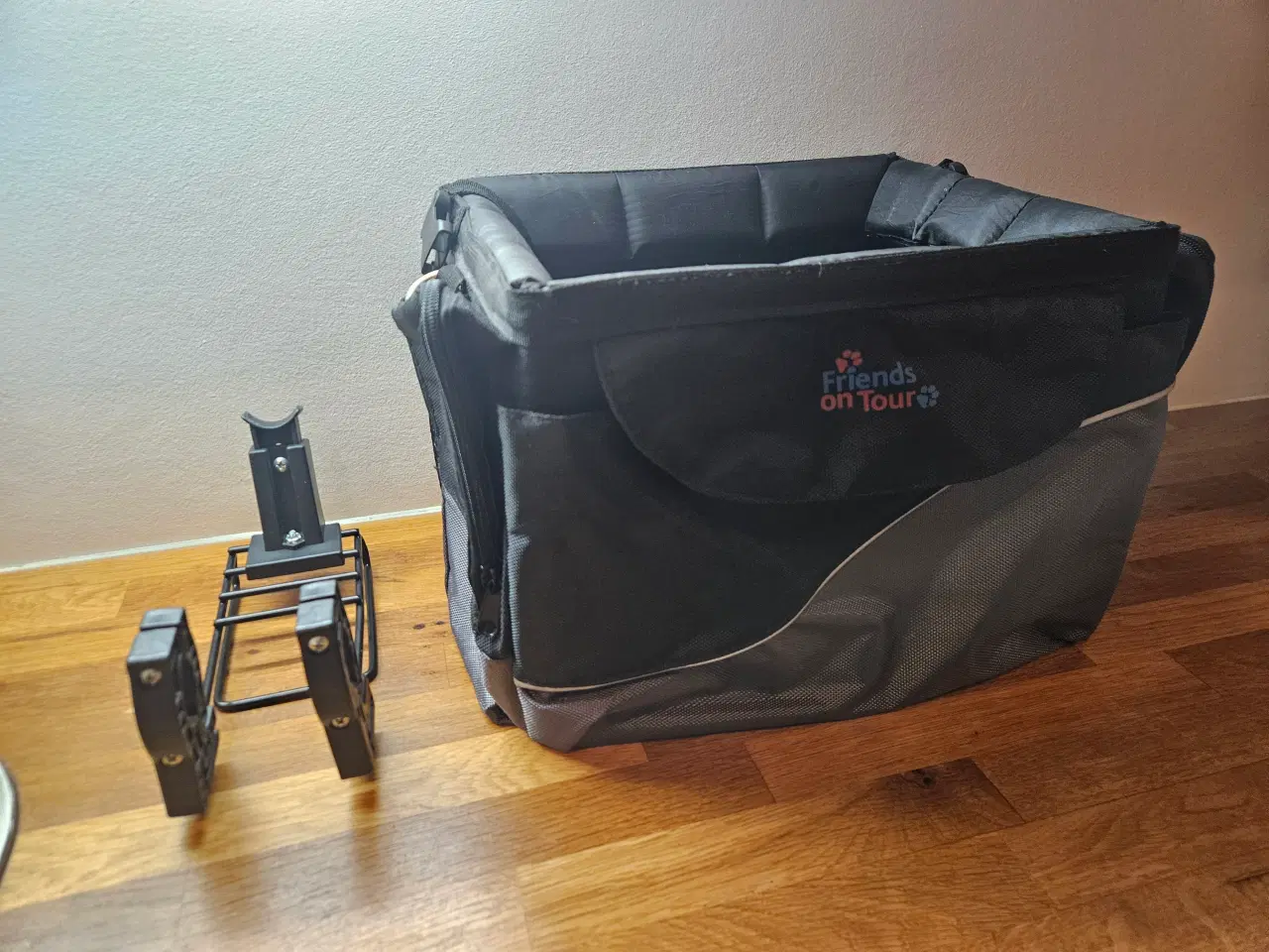 Billede 1 - Trixie Friends on Tour Hundetransportkasse