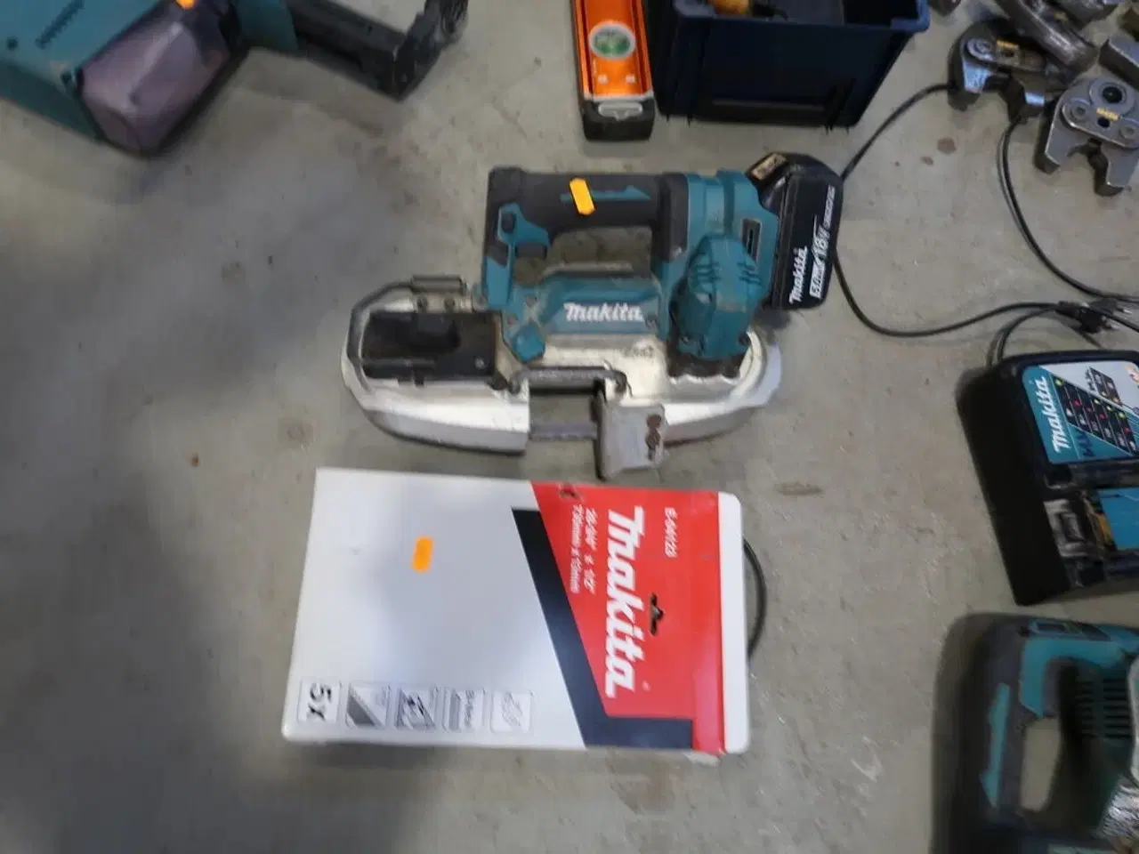 Billede 1 - Akku båndsav MAKITA DPB184 med batteri