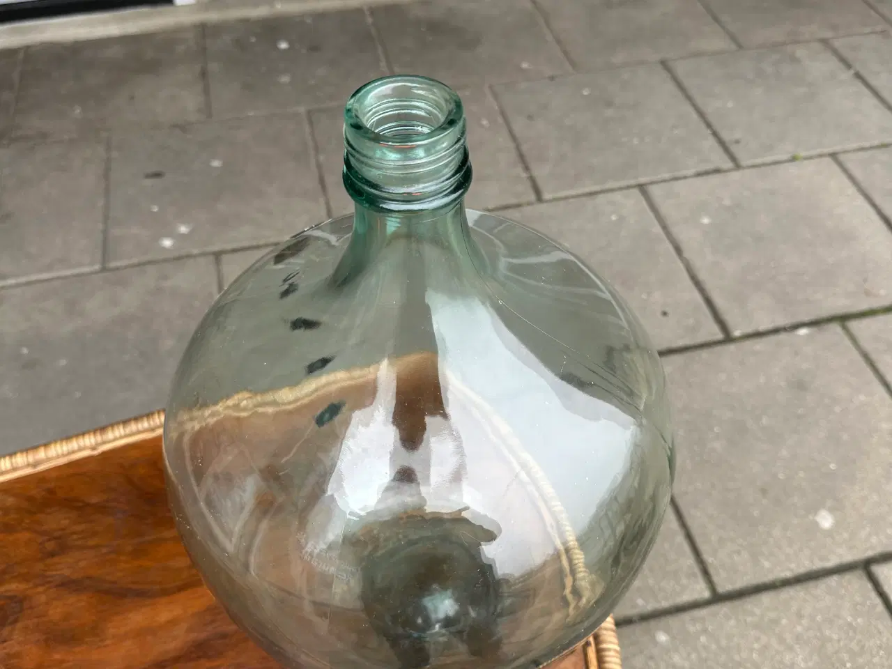 Billede 2 - Vinballon i klart glas