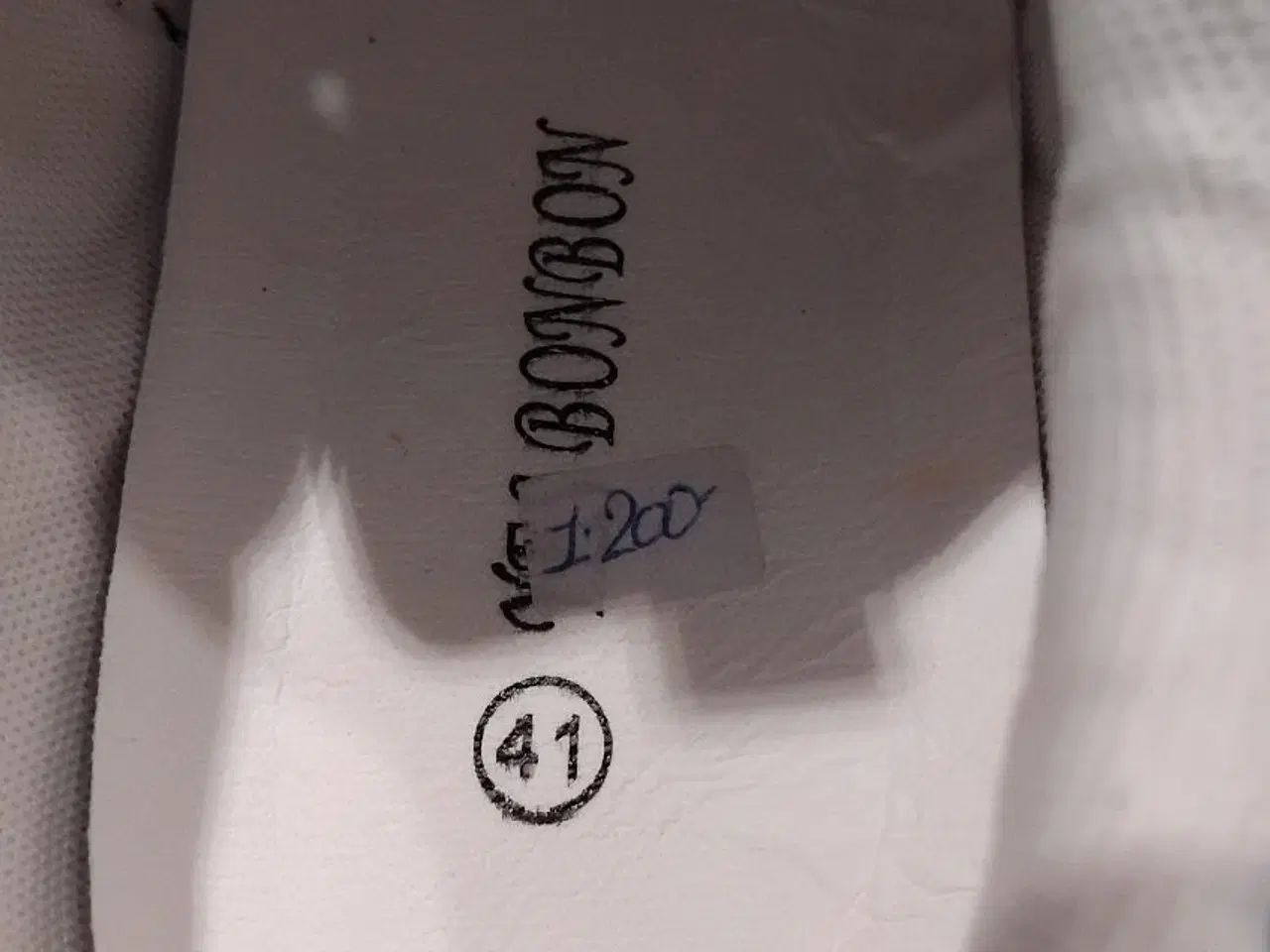 Billede 4 - et par sko til salg 