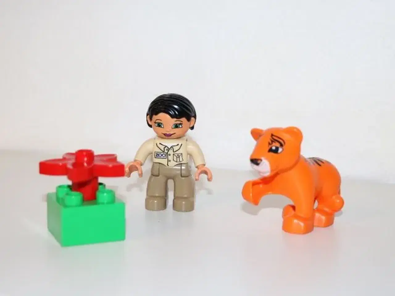 Billede 1 - LEGO DUPLO 5632. Tiger og dyrepasser.