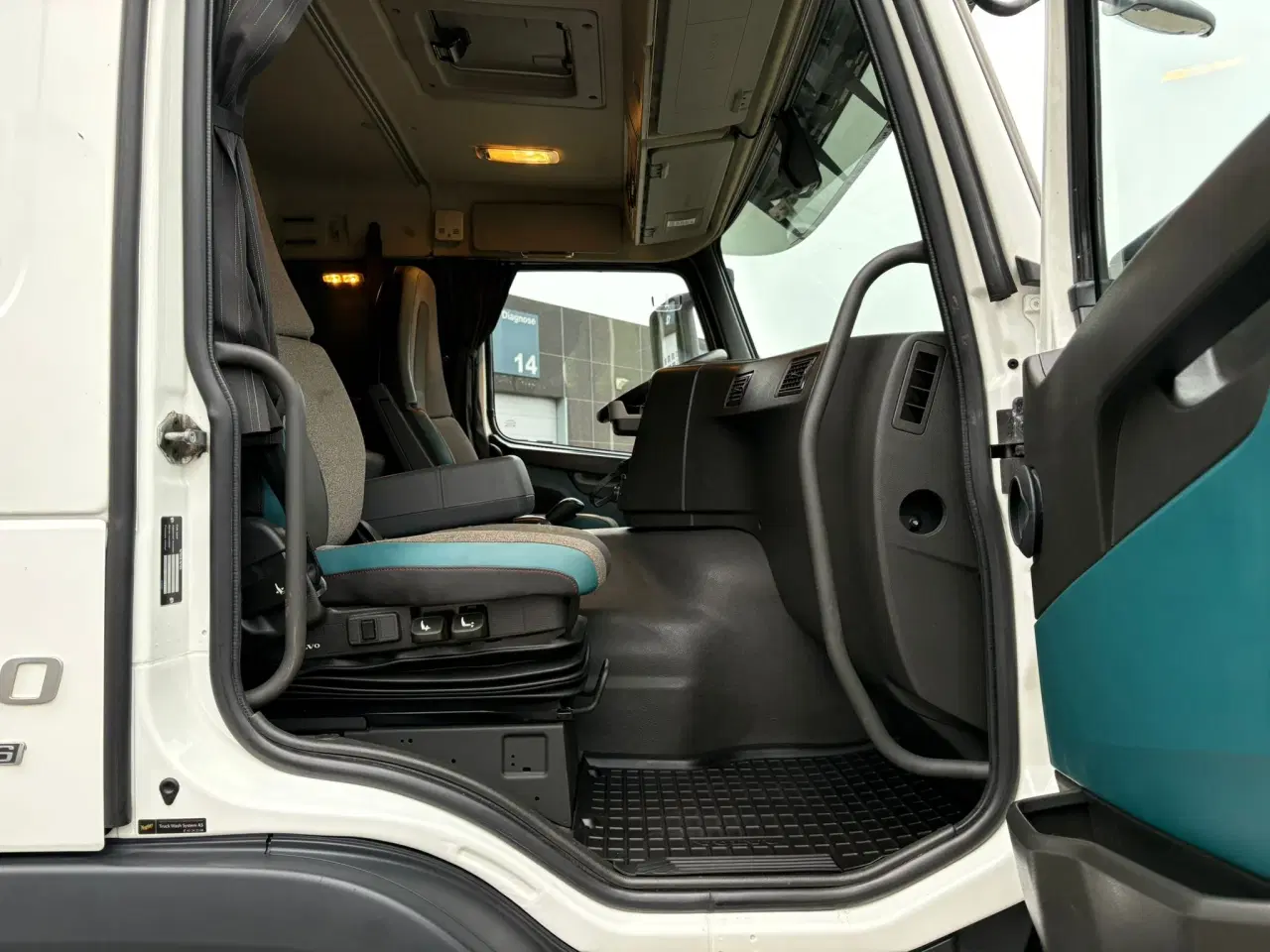 Billede 9 - Volvo FM330, Køle