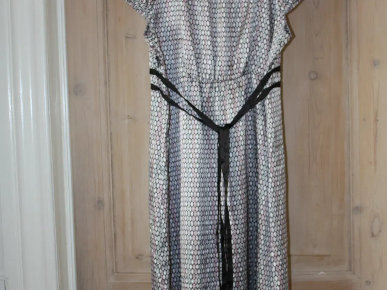 Billede 6 - Kjole fra Minus str. 38