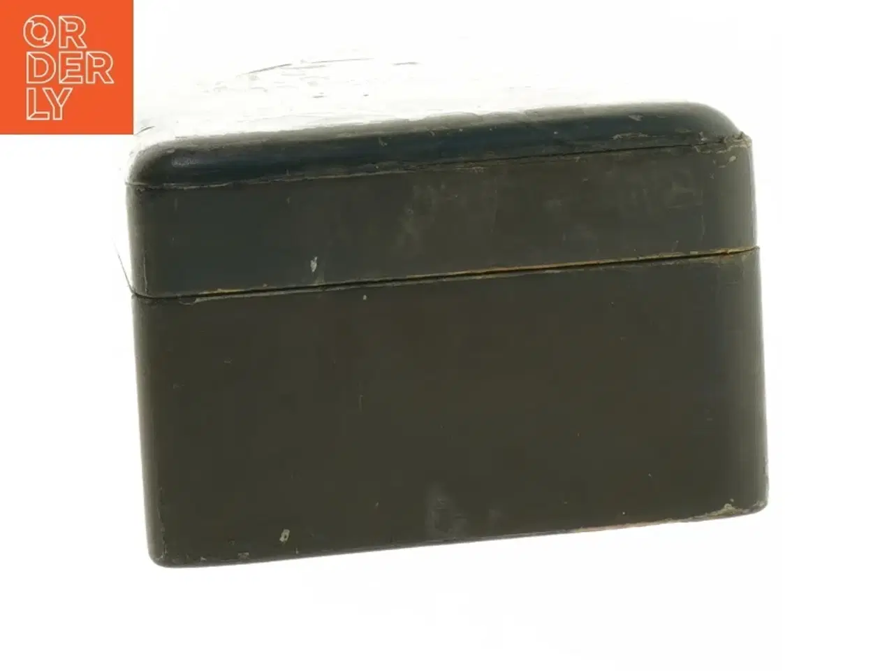 Billede 2 - Vintage trææske med præget dekoration (str. 20 x 14,5 x 9 cm)