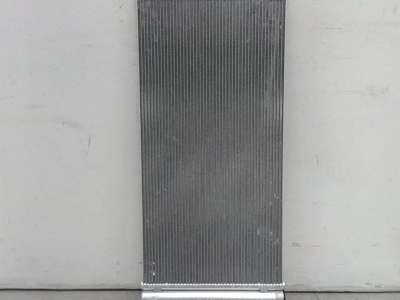 Billede 1 - Klimakøler (kondensator) med tørfilter (20Km) R18635 BMW F45 SAT F46 MPV X1 (F48) F60 F52 X1 (F49) X2 (F39) F45 SAT LCI F46 MPV LCI F40 X1 (F48LCI) X