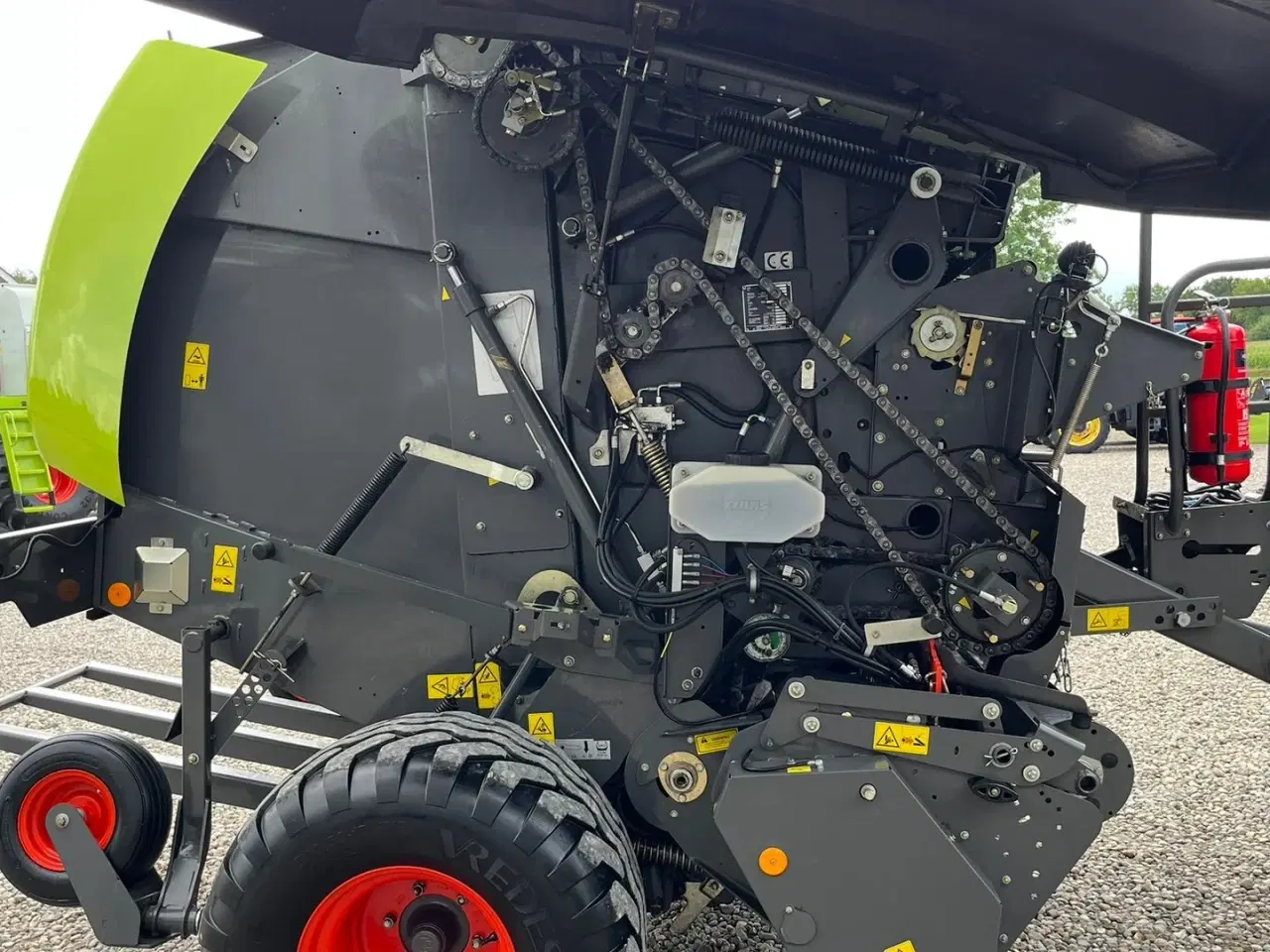 Billede 15 - CLAAS Variant 485 RC Velholdt gård maskine, kun presset 11594baller fra ny.