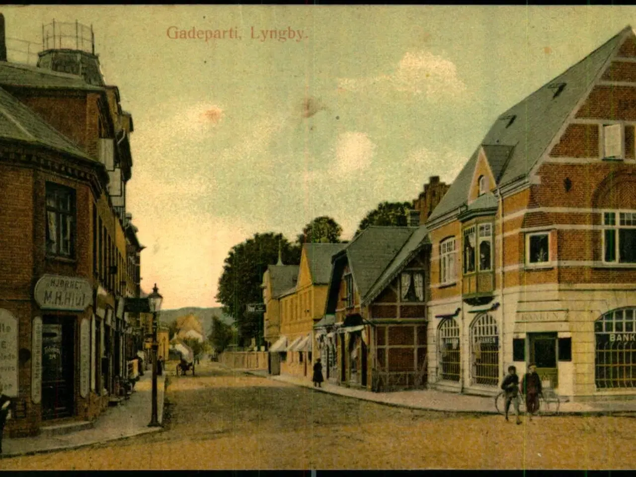 Billede 1 - Lyngby - Gadeparti - GM 2151 - Brugt