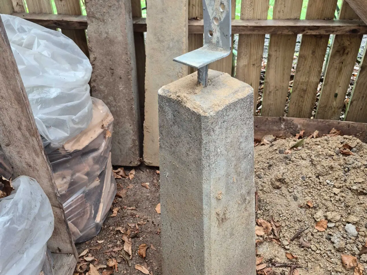 Billede 1 - Stolpebæring/stolpesten
