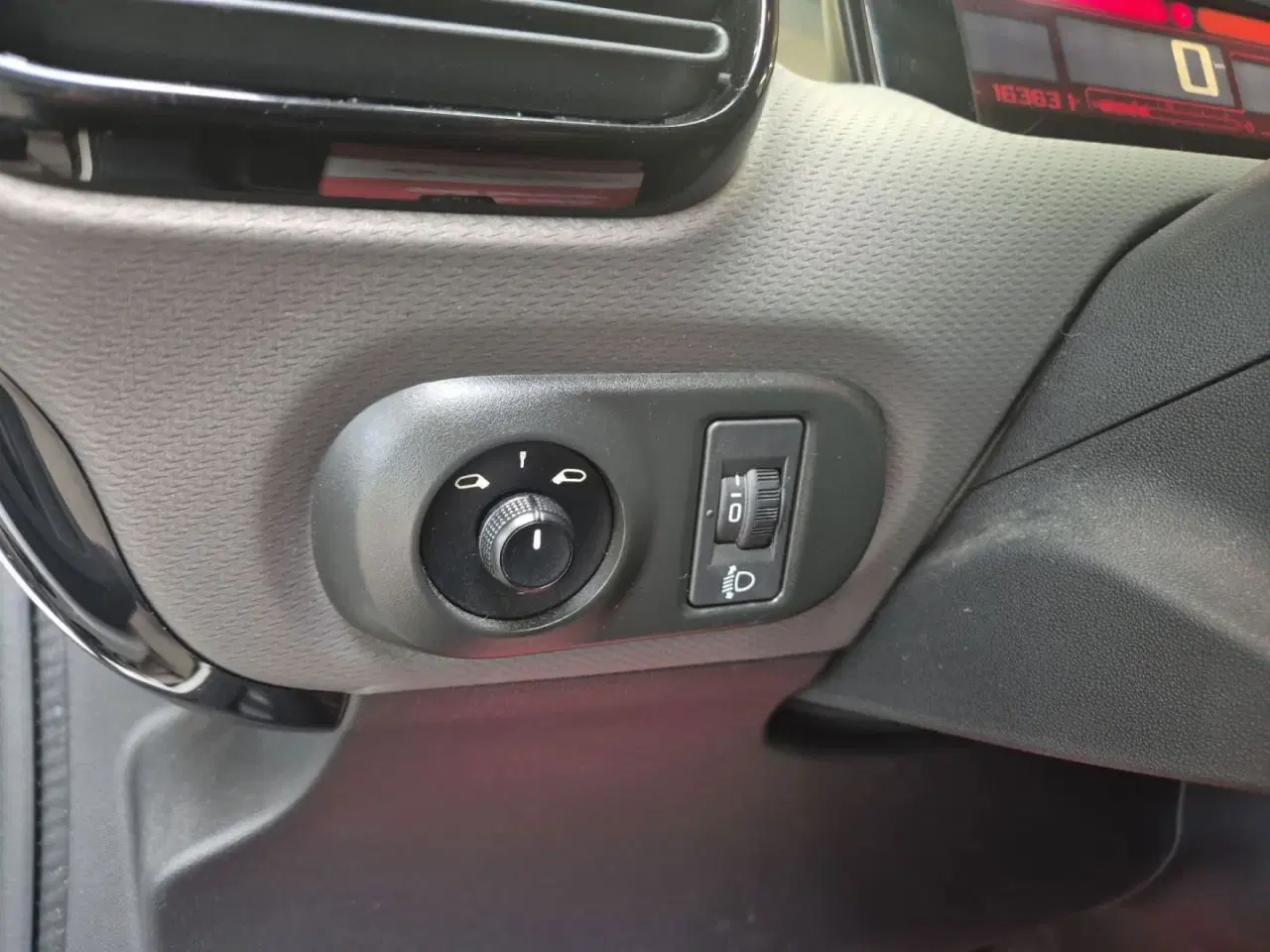 Billede 11 - Citroën C4 Cactus 1,6 Blue HDi Challenge start/stop 100HK 5d