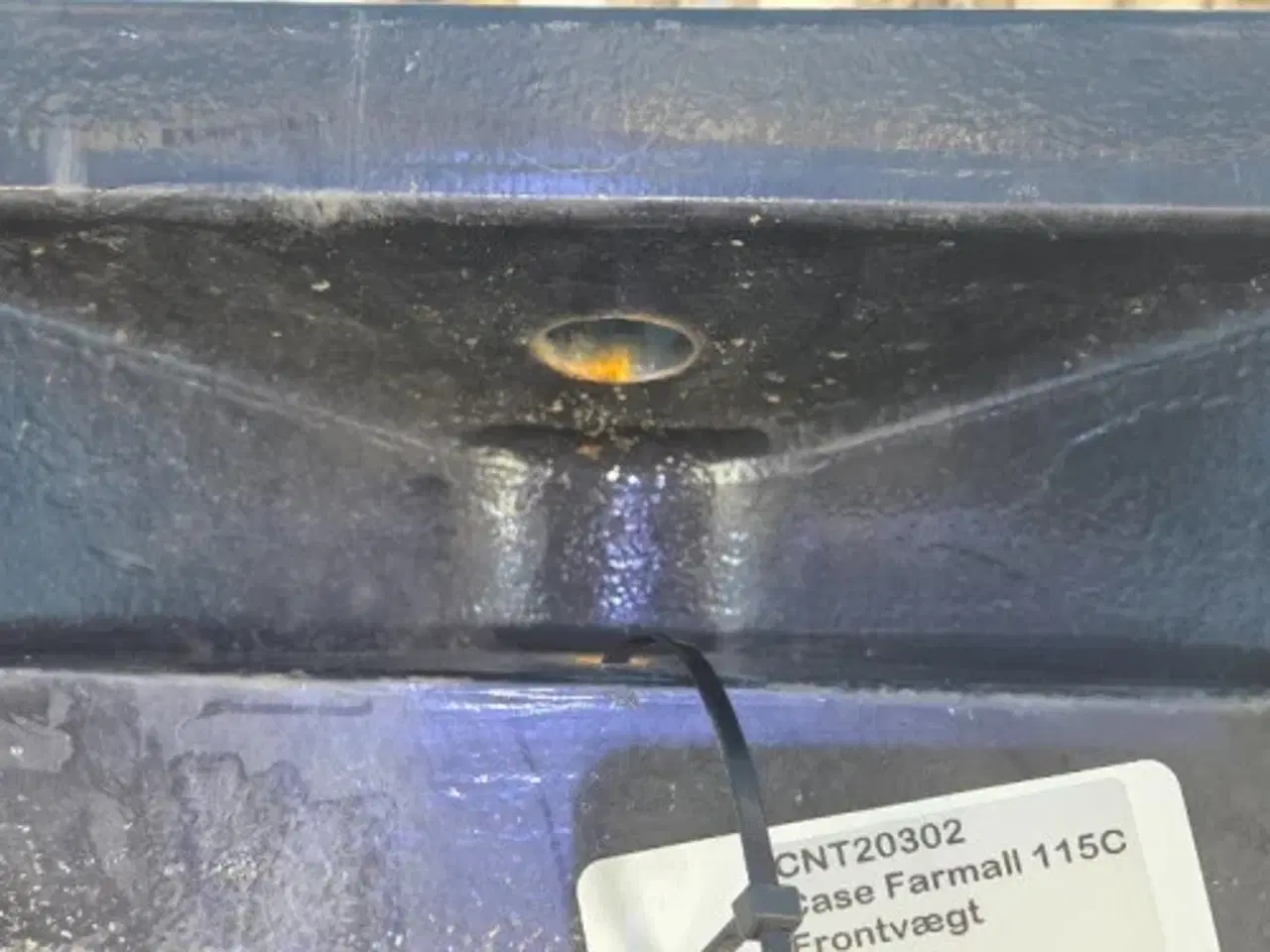 Billede 12 - Case Farmall 115C Frontvægt Holder 84313805