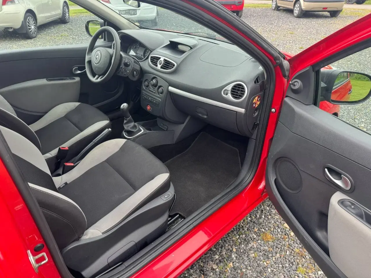 Billede 13 - Renault Clio III 1,2 16V Authentique