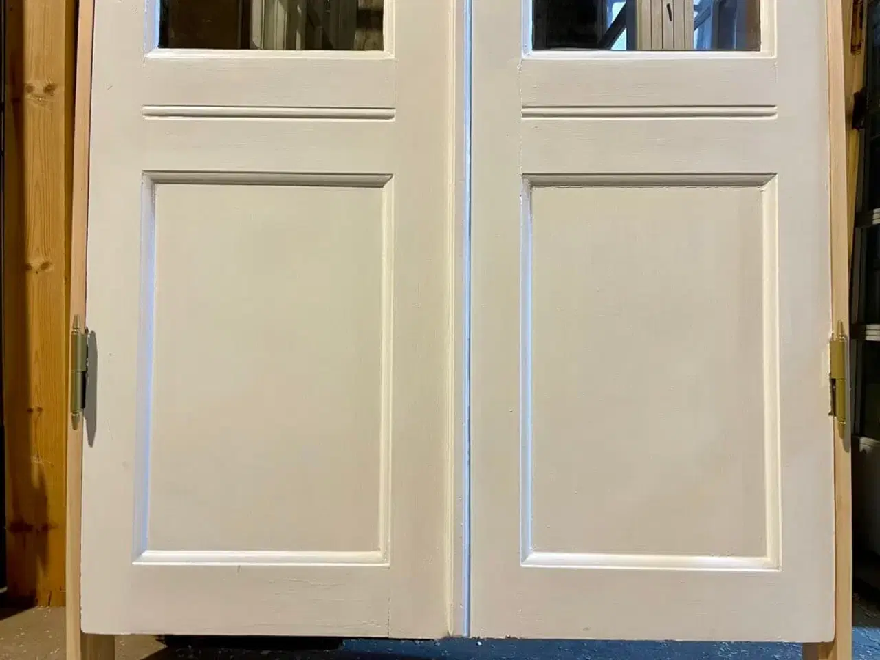 Billede 3 - Smal og høj dobbelt glasdør m. trukket glas