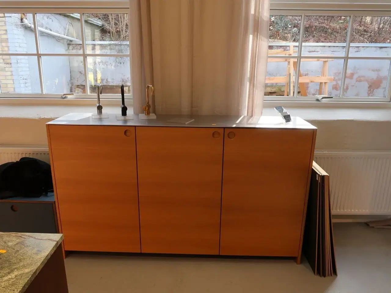 Billede 2 - Køkkenelement i stål/ egetræ FORM PLUS+