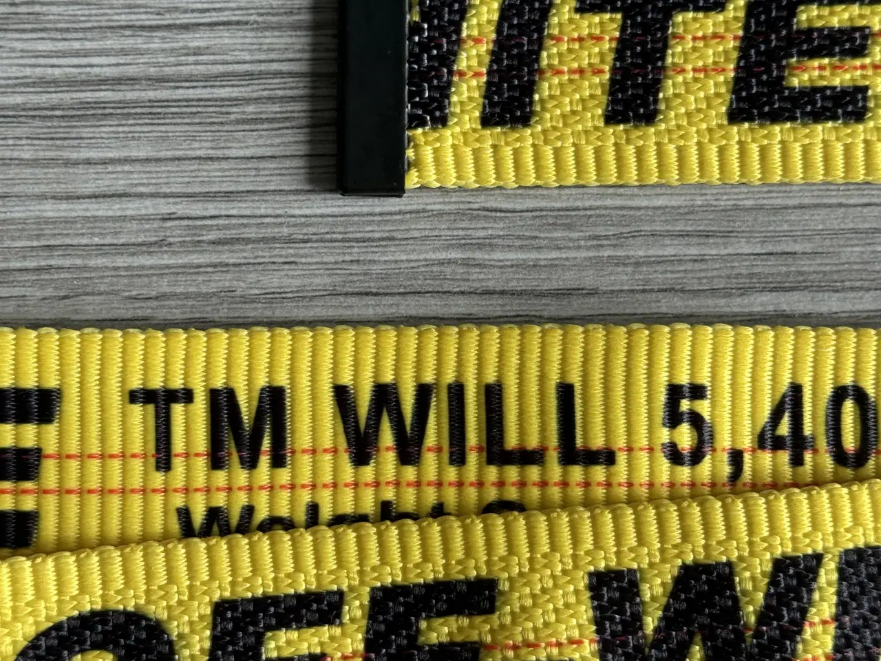 Billede 5 - To nye Off-White bælter, sort el. gult