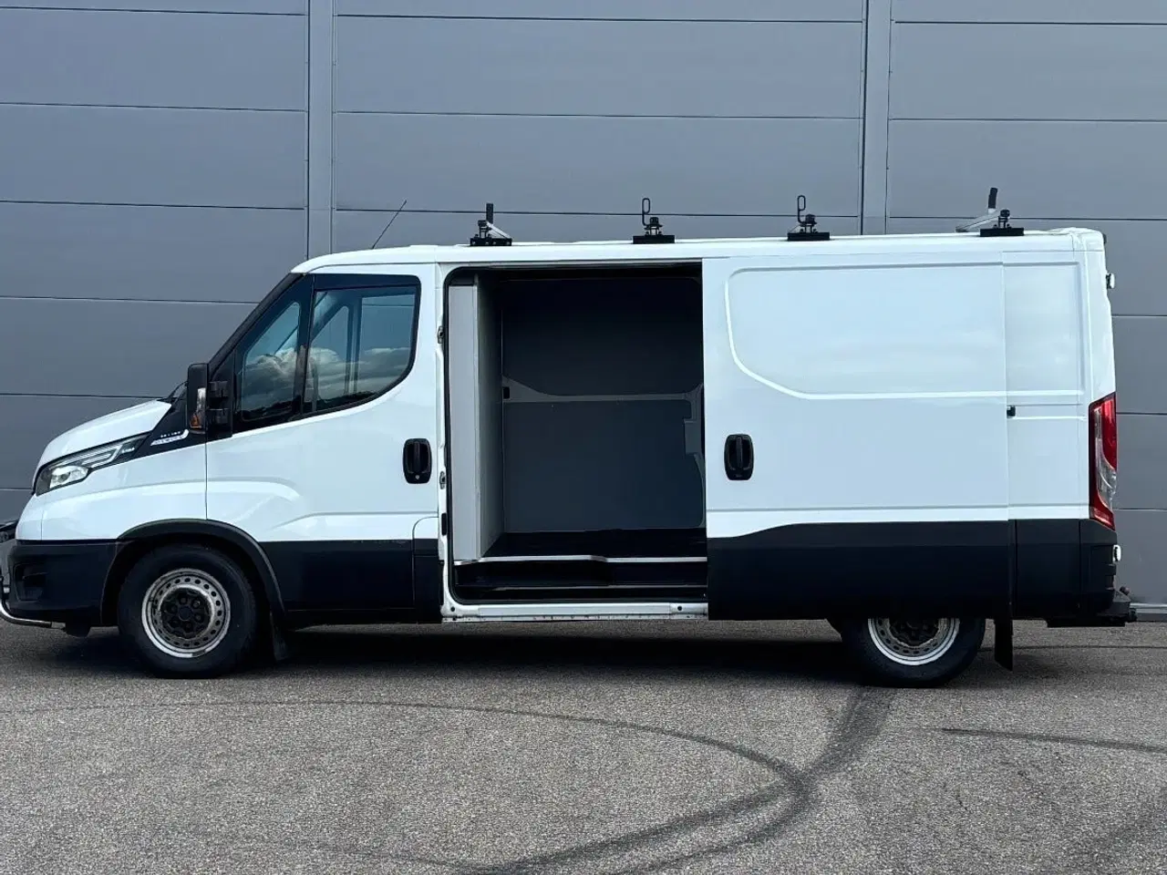 Billede 11 - Iveco Daily 3,0 35S18 9m³ Van AG8