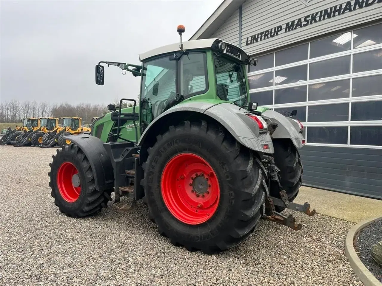 Billede 3 - Fendt 826 Vario Pæn godt udstyret traktor.