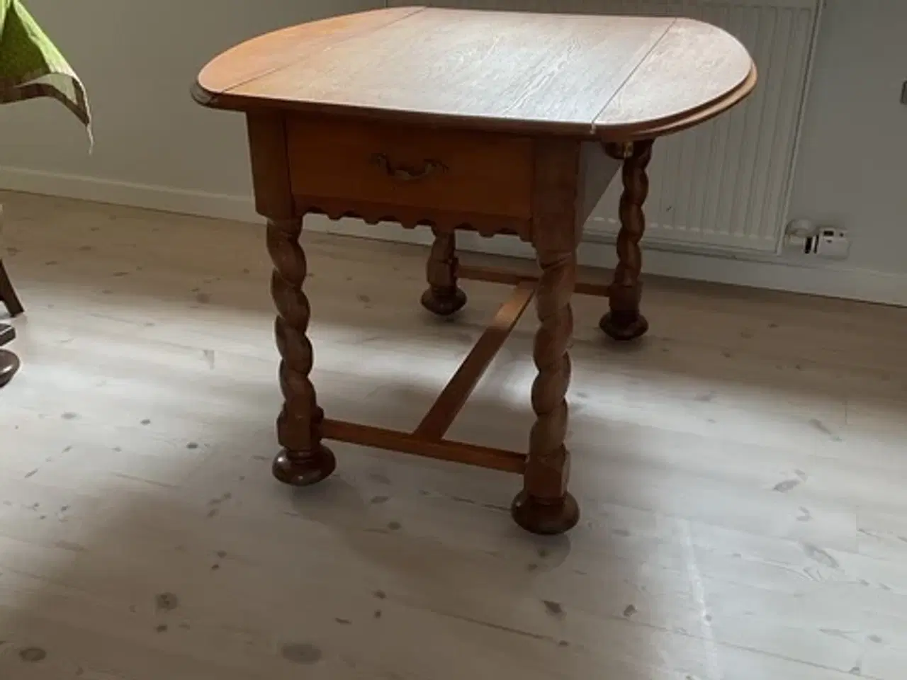 Billede 2 - Bord i egetræ