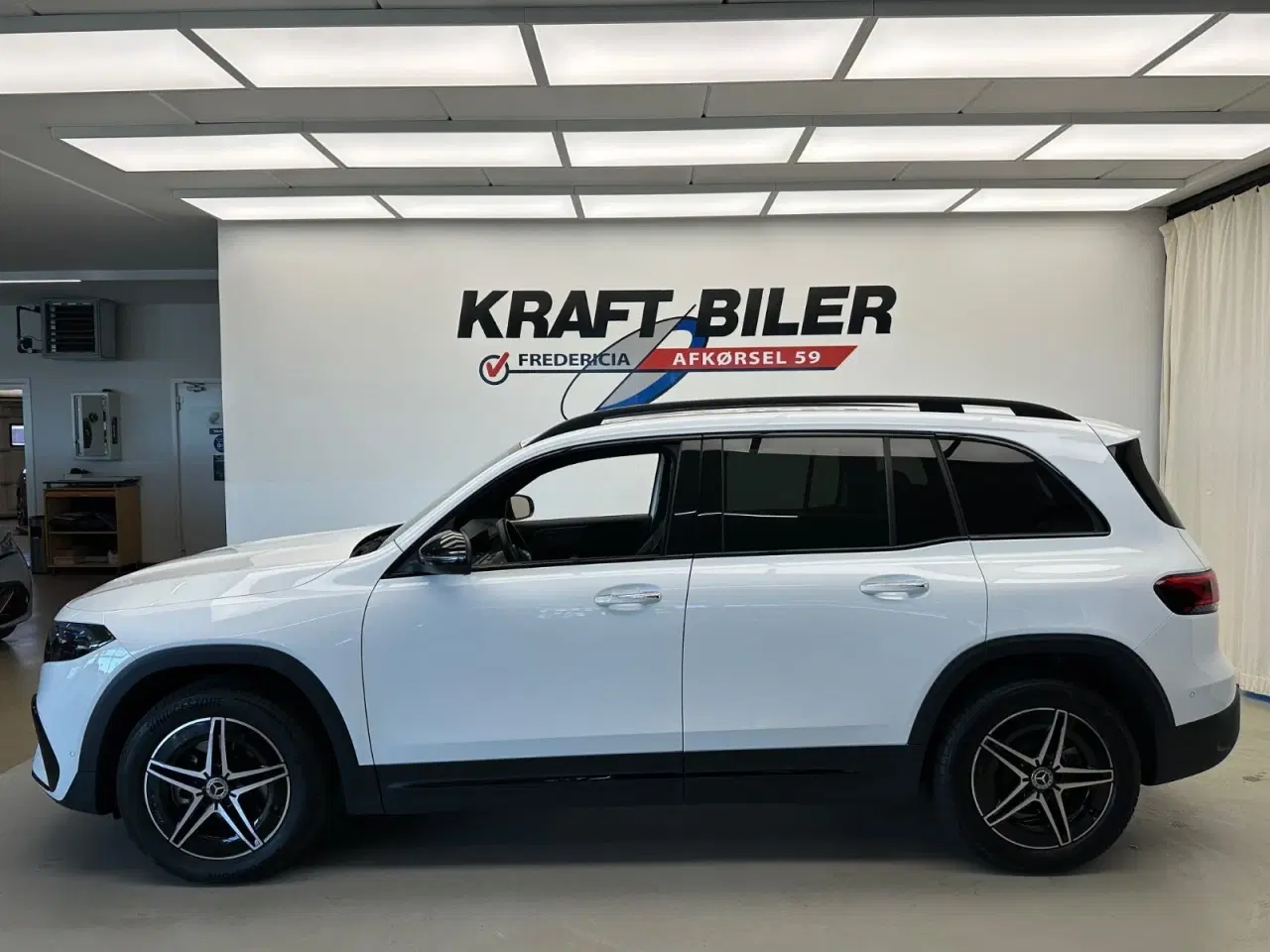 Billede 2 - Mercedes EQB350  AMG Line 4Matic