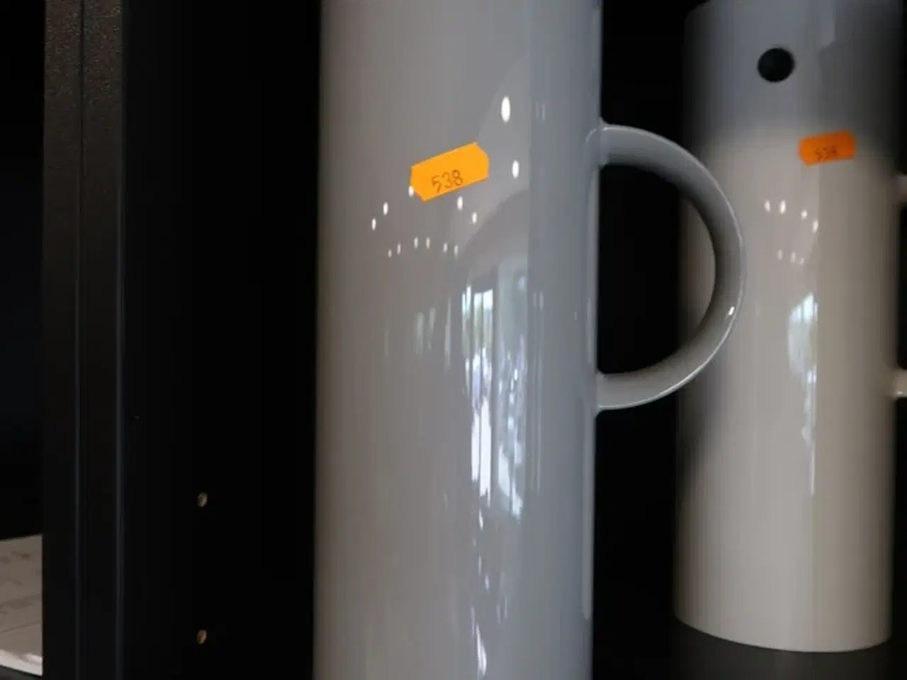 Billede 2 - Termokande STELTON lys grå 1 ltr EM77