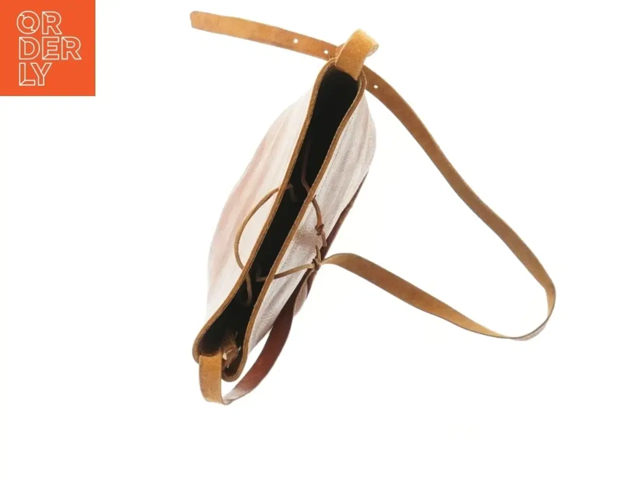 Billede 3 - Brun læder skuldertaske (str. 26,5x21,5x10 cm)