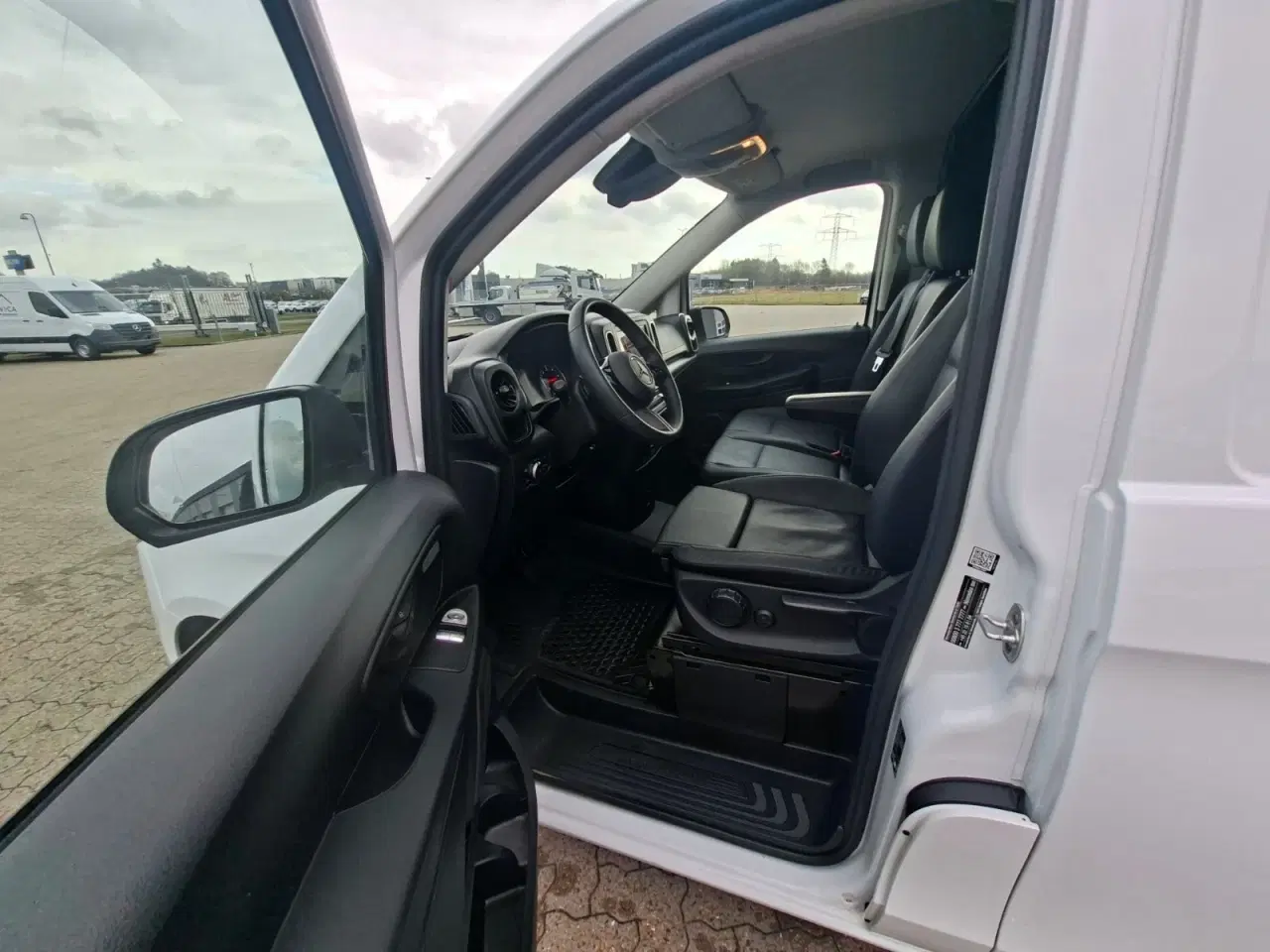 Billede 8 - Mercedes Vito 114 2,0 CDi A2 Kassevogn PRO aut. AWD
