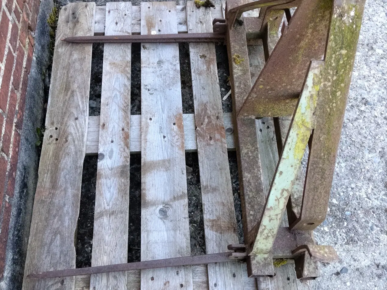 Billede 1 - Balle spyd m. 2 tænder