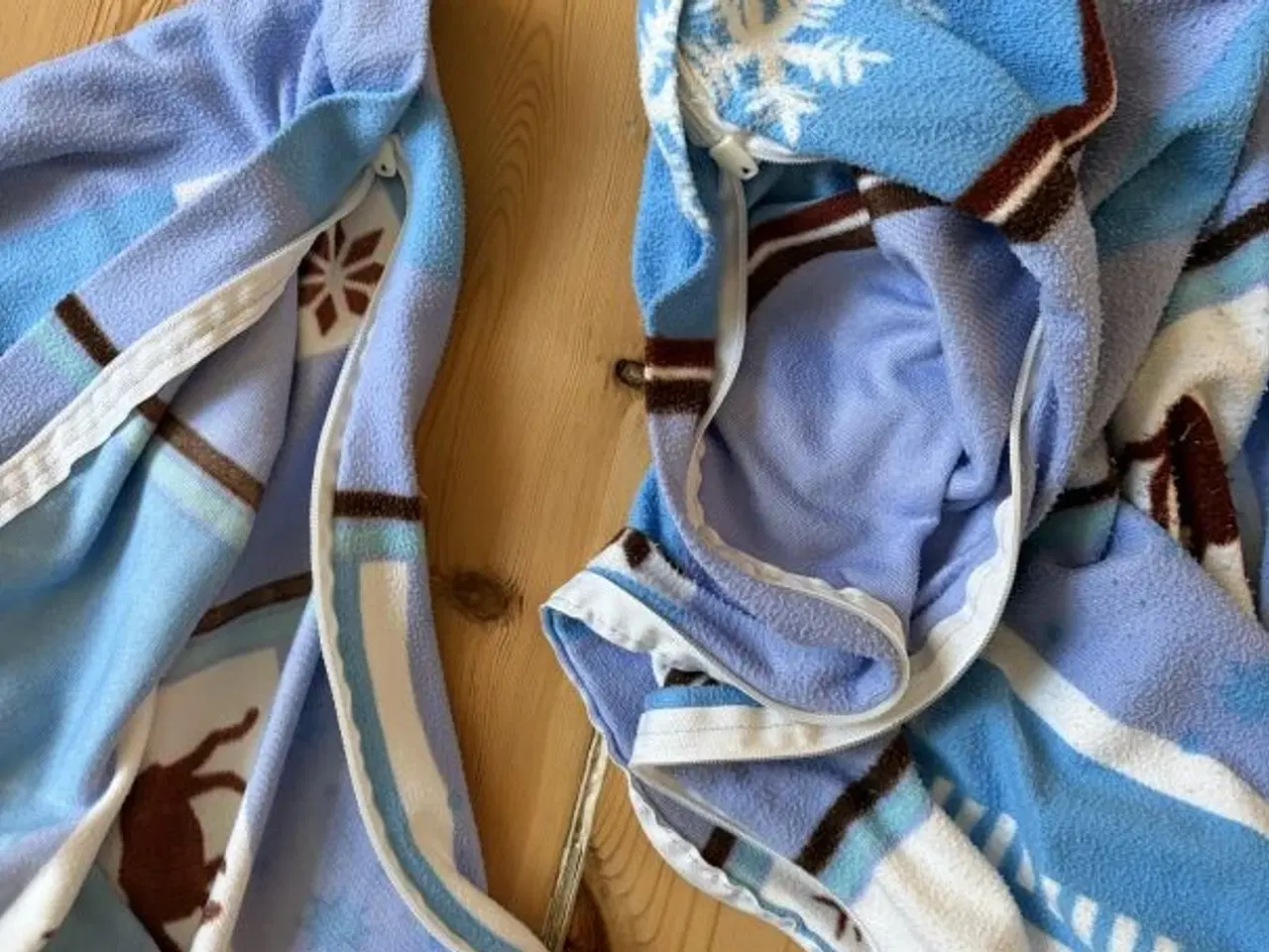 Billede 2 - Julesengetøj. Betræk til dyne og hovedpude.