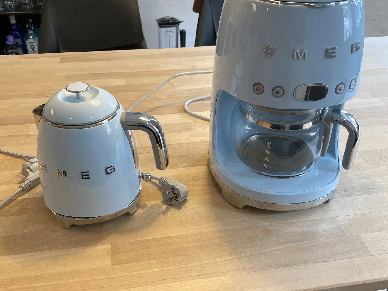 Billede 1 - Smeg elkedel og kaffemaskine 