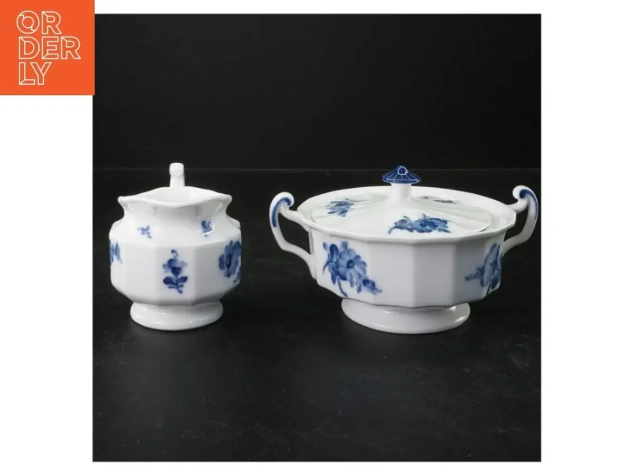 Billede 1 - Porcelænssæt med låg fra Royal Copenhagen (str. Ø. 13 cm og ø. 8 cm)