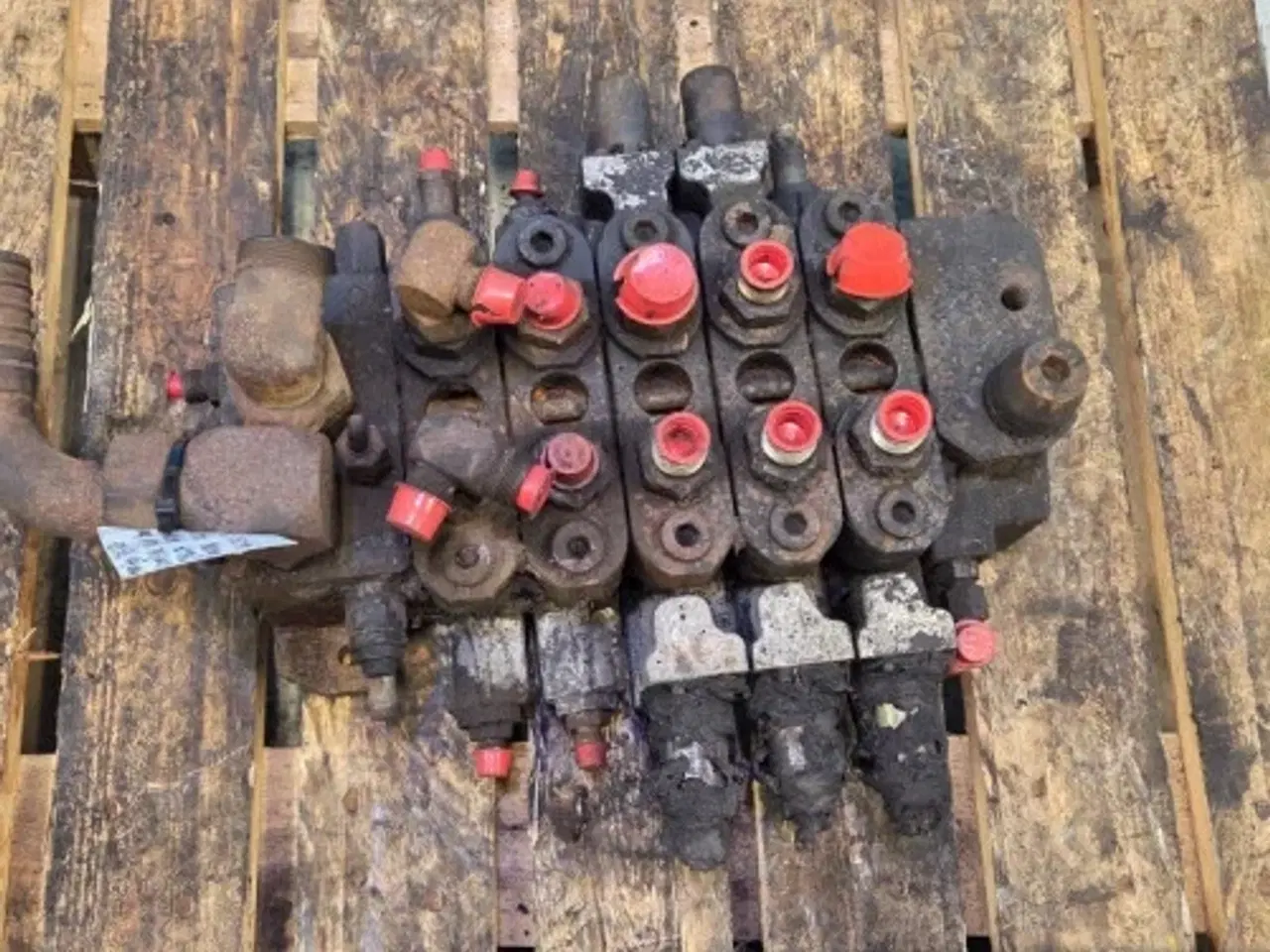 Billede 9 - Manitou 735-120  Hydraulikventil  286674