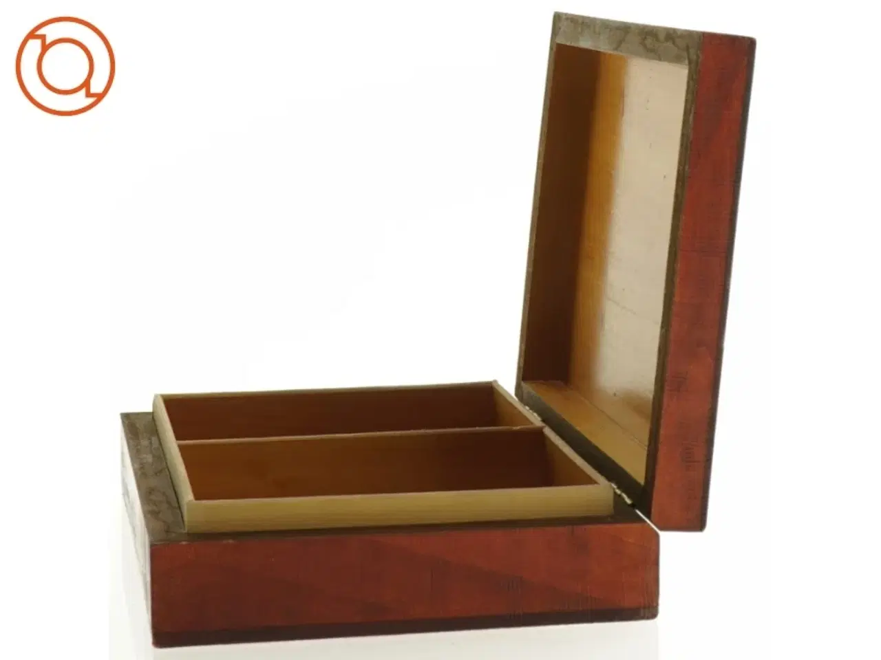 Billede 3 - Ornamenteret Træ æske med 2 rum (str. 16 x 12 x 4 cm)