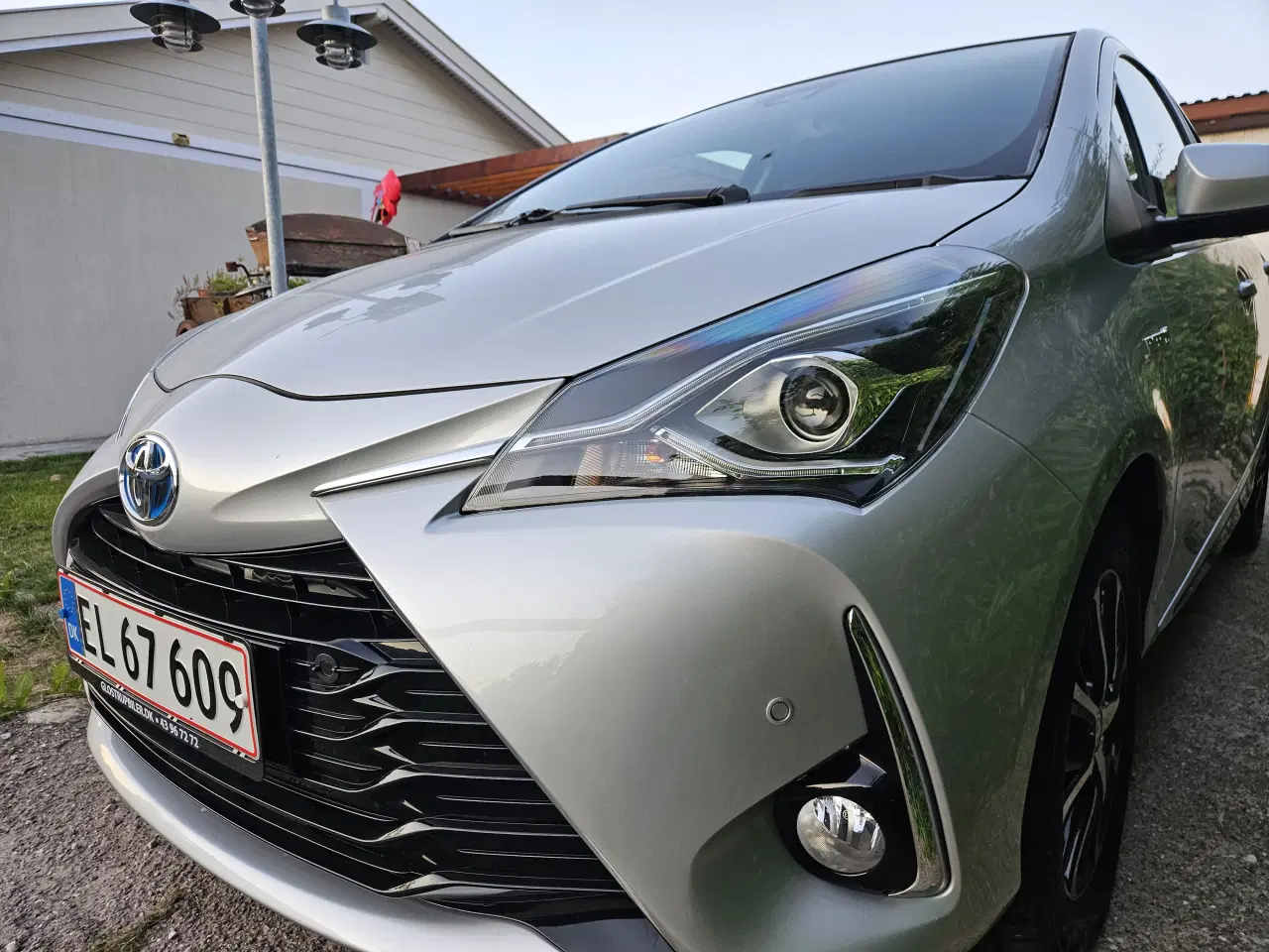 Billede 2 - Toyota Yaris 1.5 Hybrid H3 ECVT topudstyr nyservic