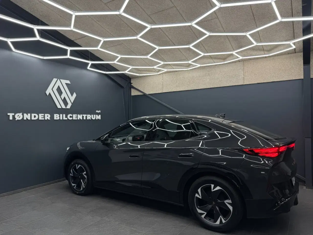 Billede 4 - Cupra Tavascan 77 Endurance