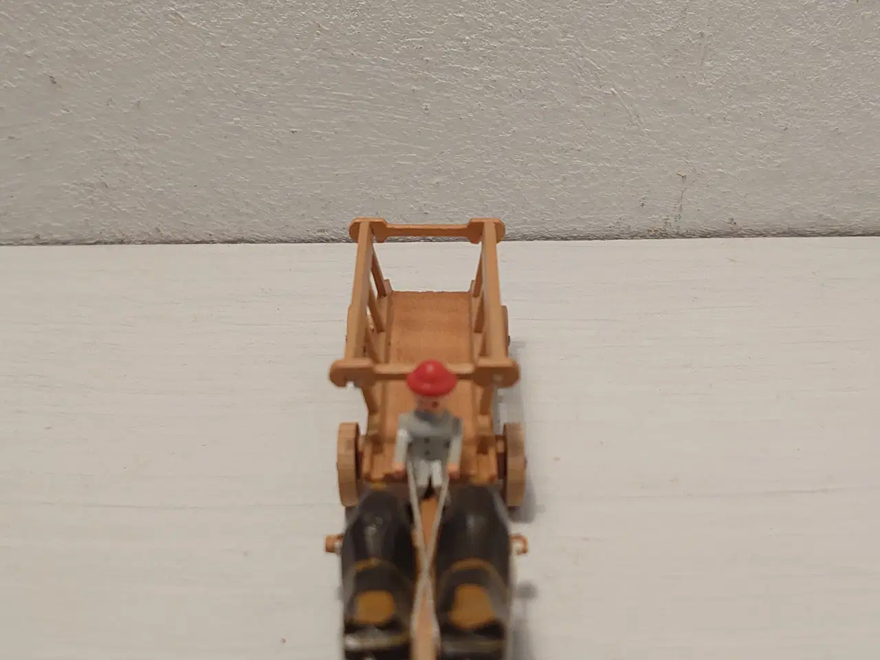 Billede 3 - Erzgebirge:Miniature vogn m. 2 heste og kusk