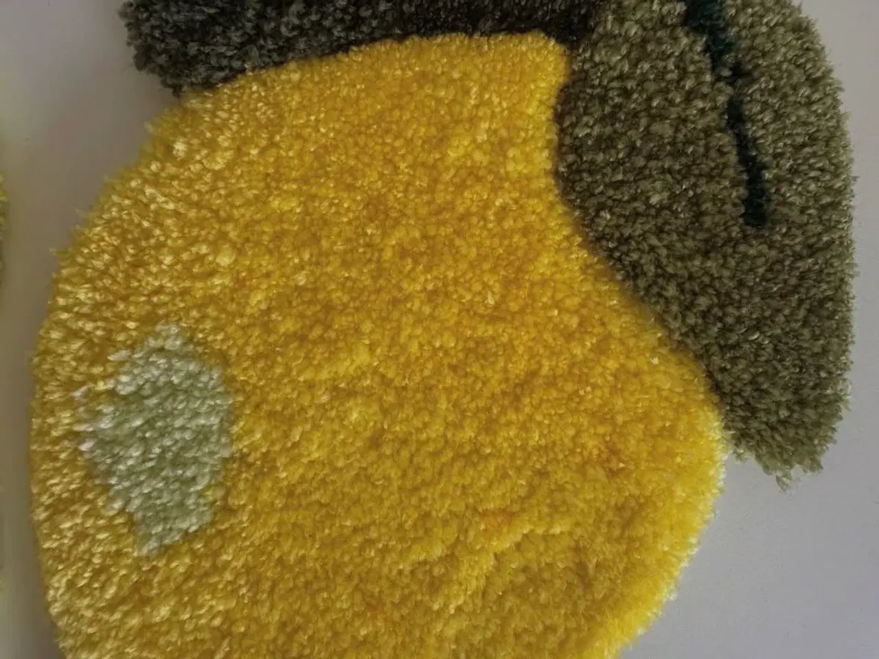 Billede 5 - Tuftet vægtæppe- citroner