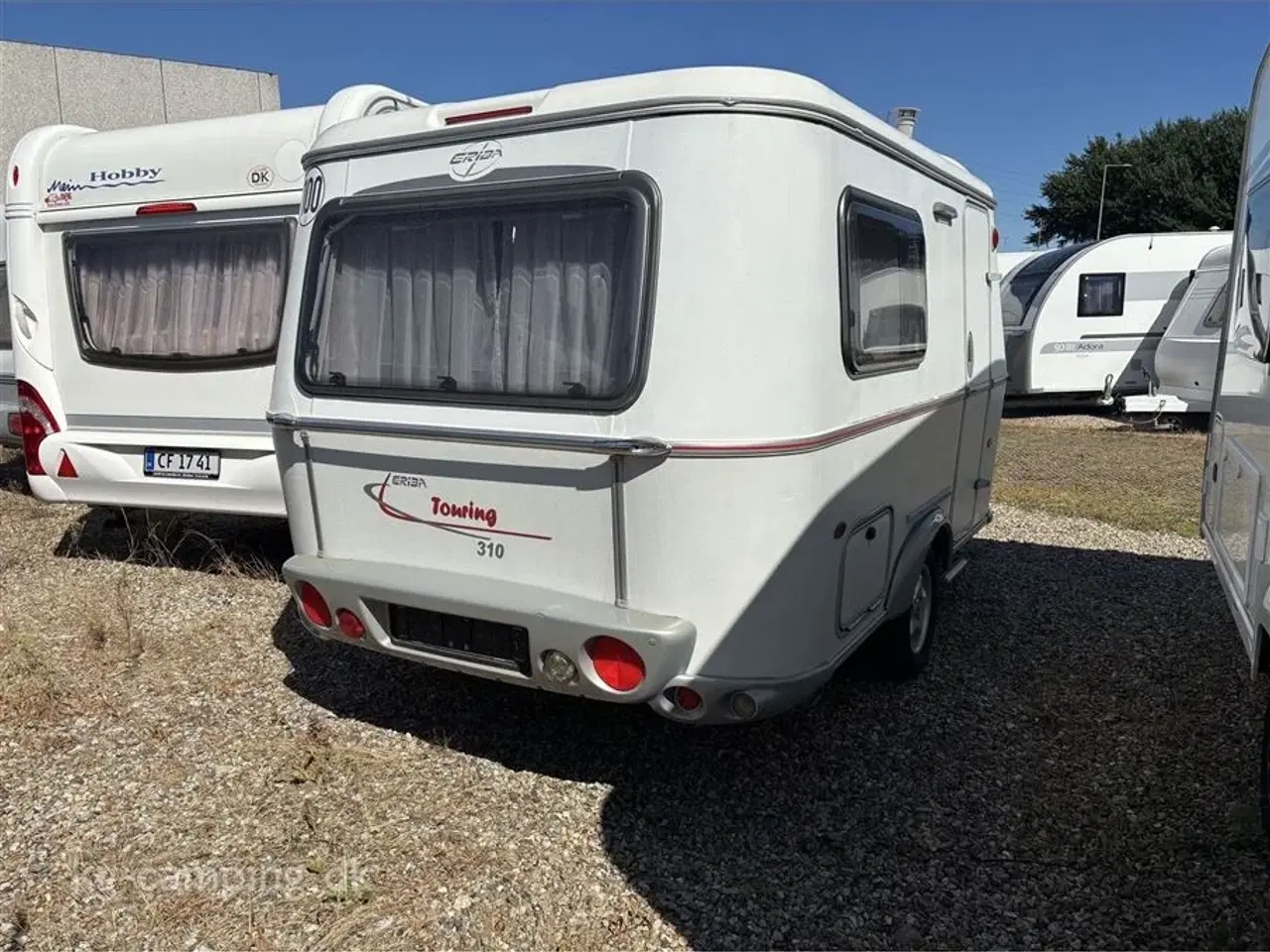Billede 3 - 2012 - Hymer Touring Familia 310   Kompakt retrovogn med lufttelt – perfekt til weekendture