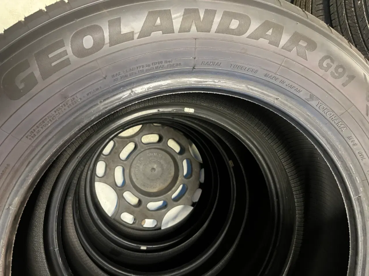 Billede 4 - Yokohama afmonteringsdæk 225/60/17