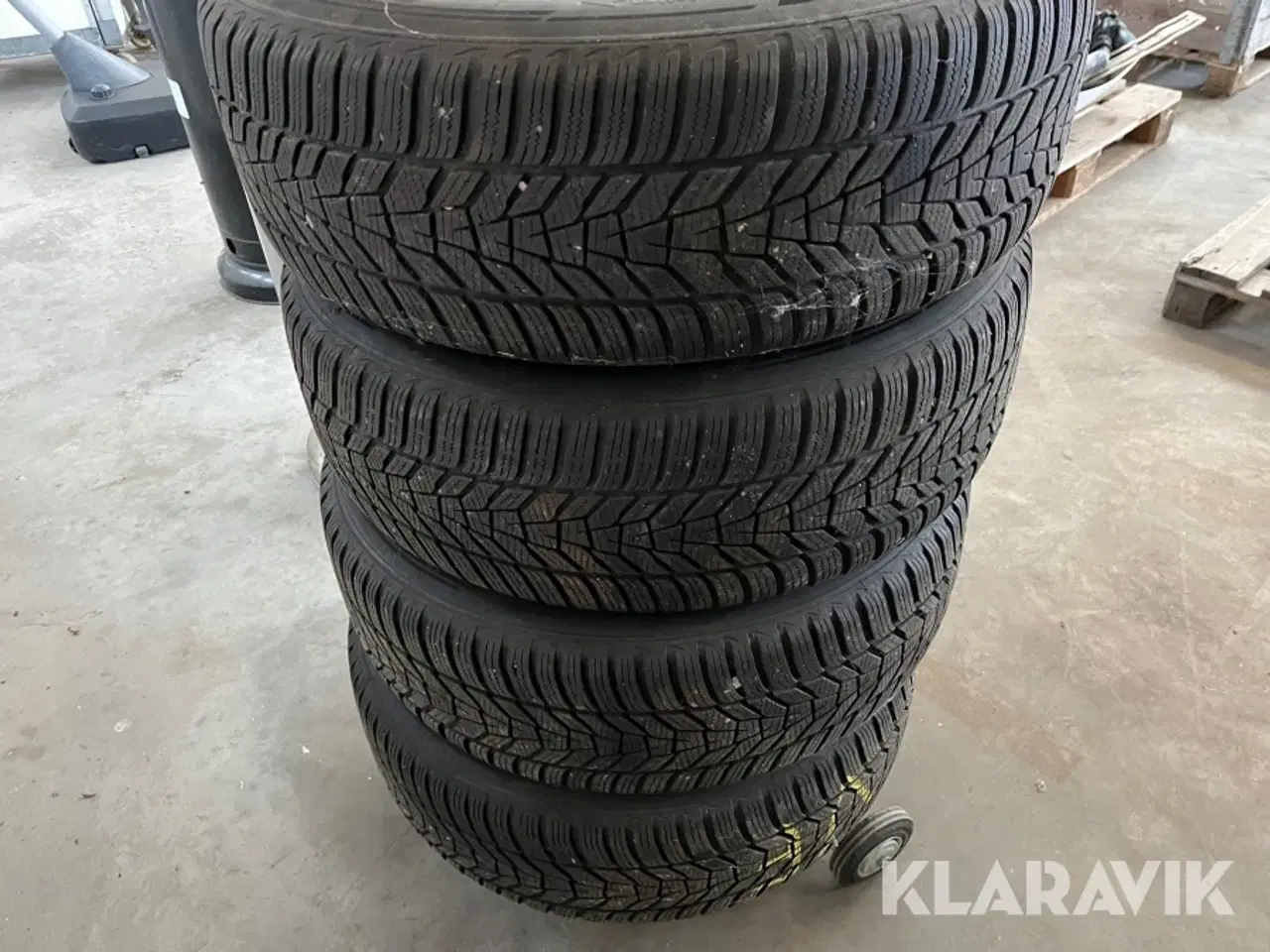 Billede 3 - Volvo alufælge med vinterdæk 235/60R18 4 styk