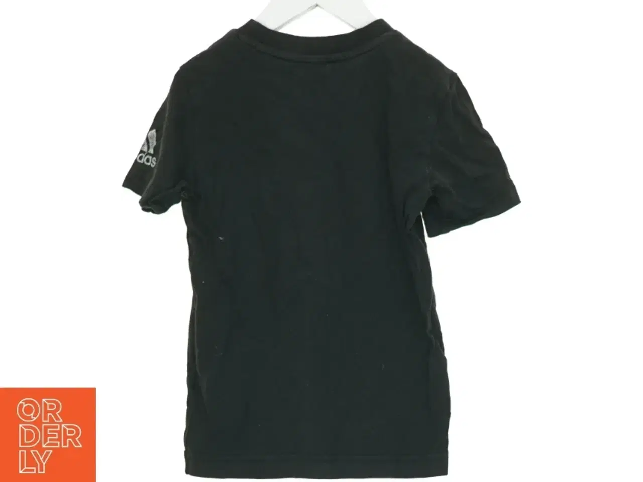 Billede 2 - T-Shirt fra Adidas (str. 116 cm)