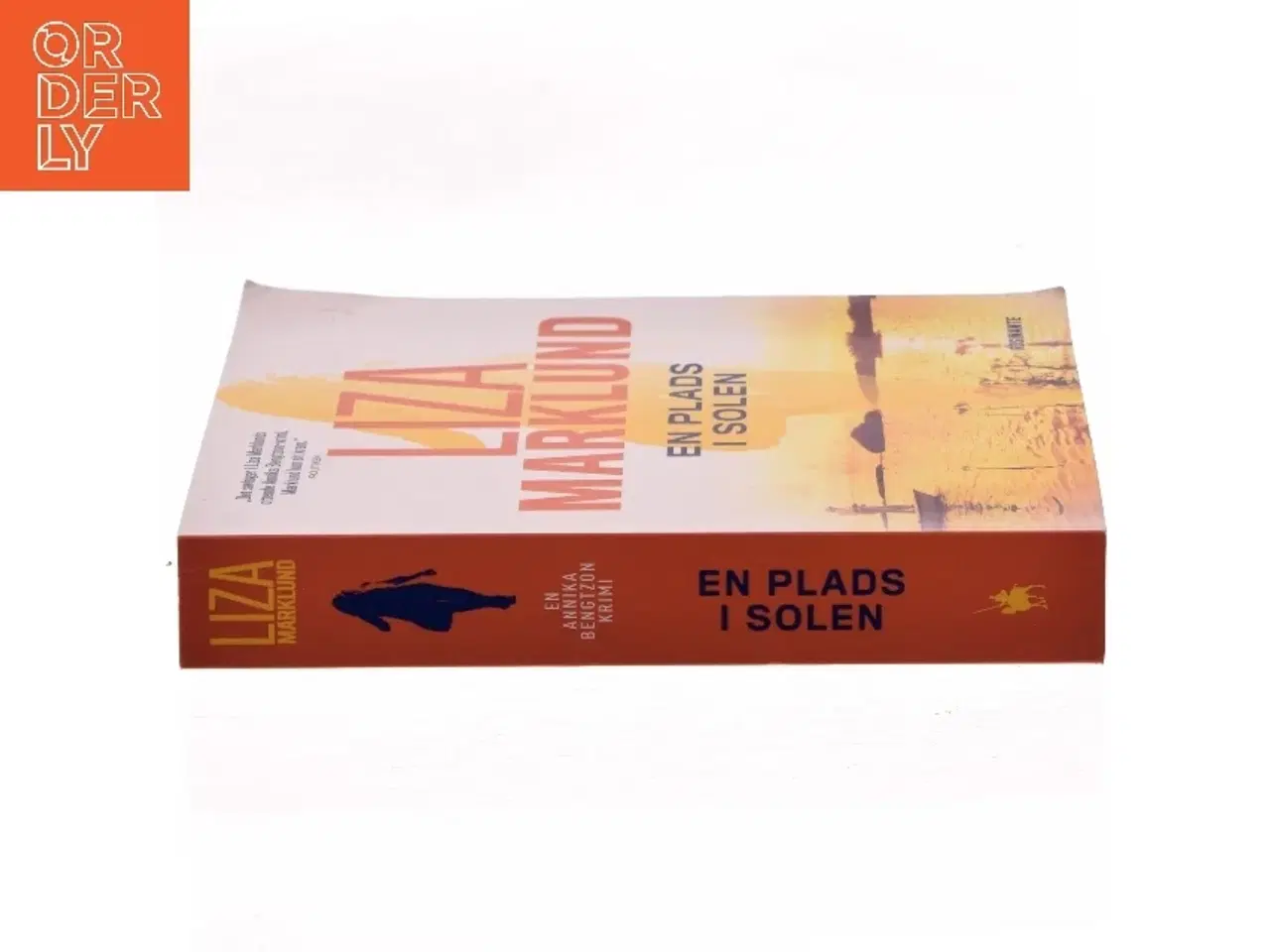 Billede 2 - En plads i solen : krimi af Liza Marklund (Bog)