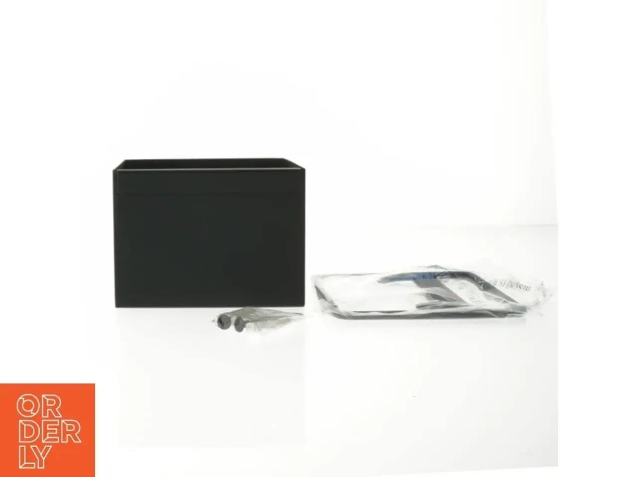 Billede 5 - Ferm Living sort plantekasse (str. 15x15x11 cm) fra Ferm Living
