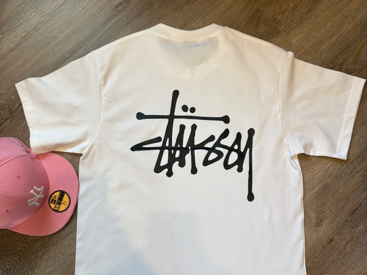 Billede 4 - Stussy tshirt hvid small