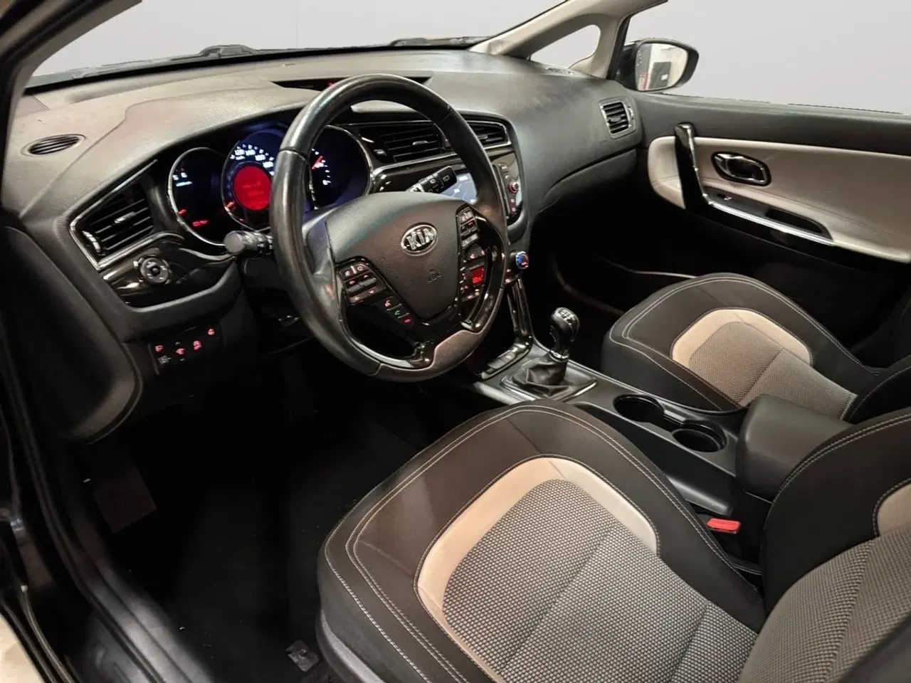 Billede 5 - Kia Ceed 1,6 CRDi 136 Limited SW