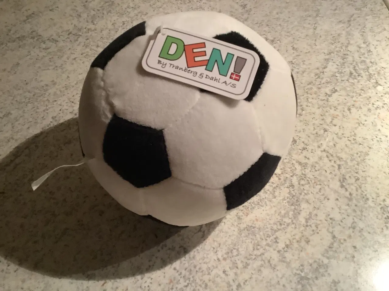 Billede 3 - Helt ny skøn plysfodbold