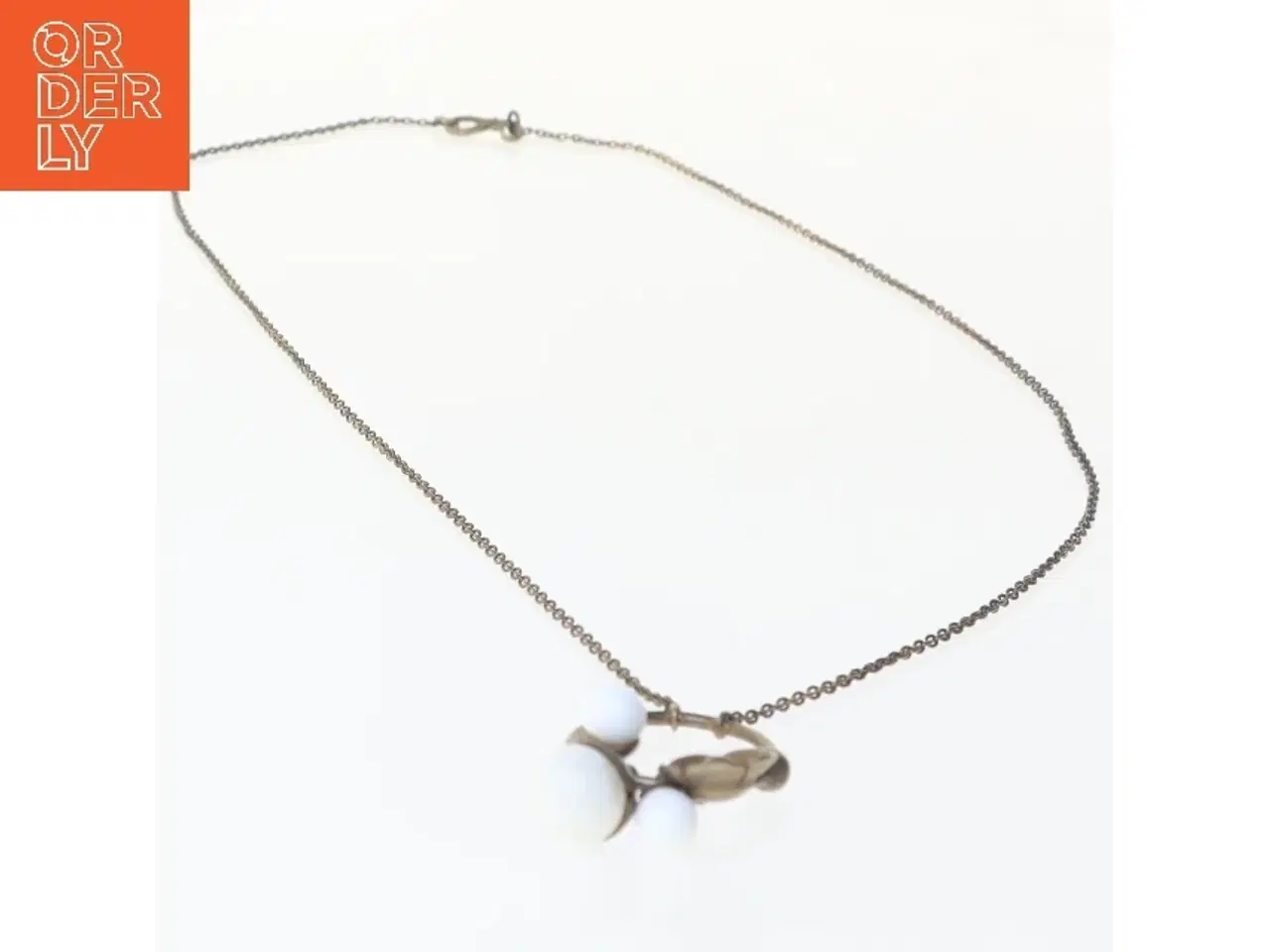 Billede 2 - Halskæde med vedhæng (str. 55 cm)