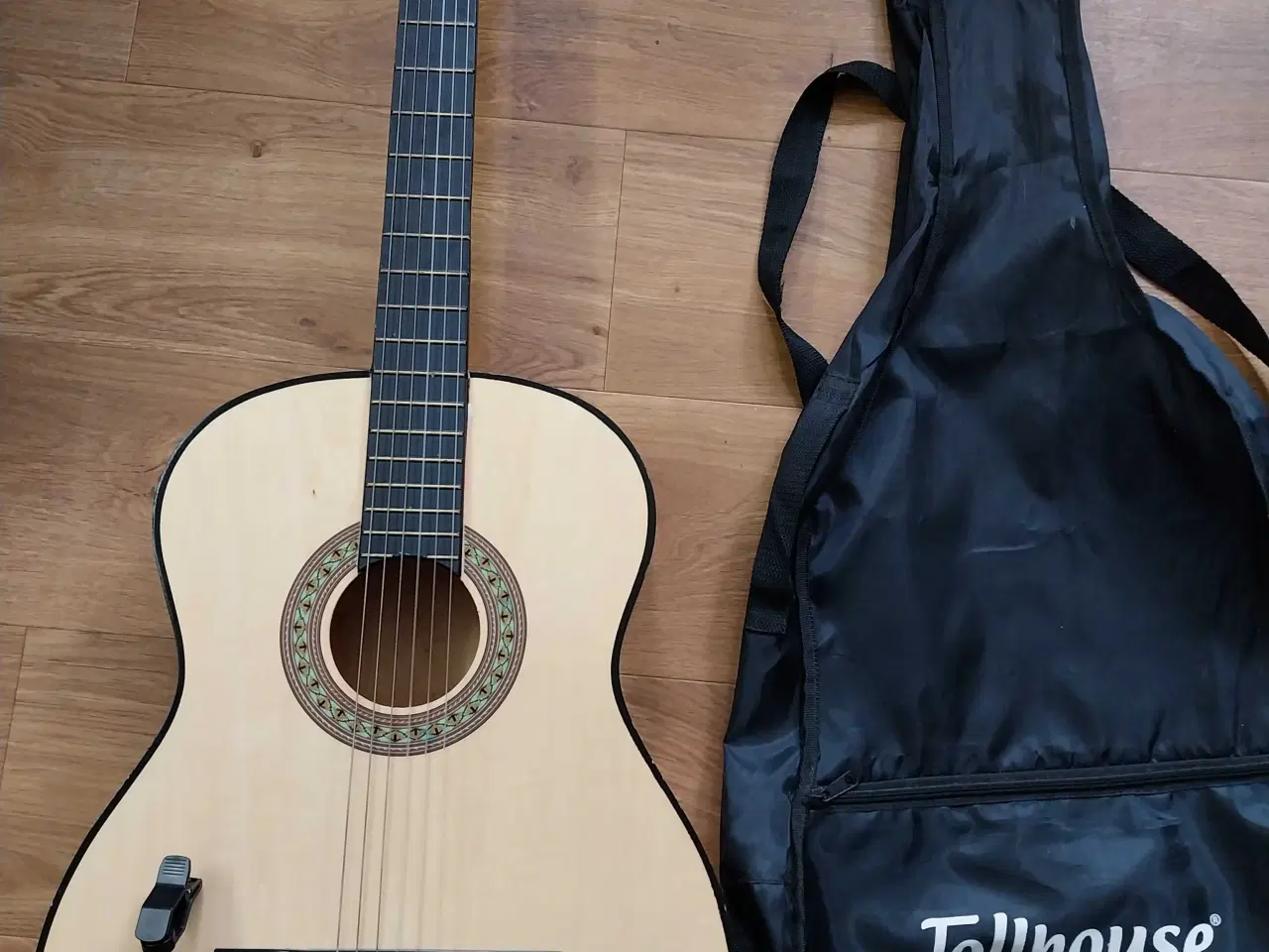 Billede 3 - Guitar med mere.