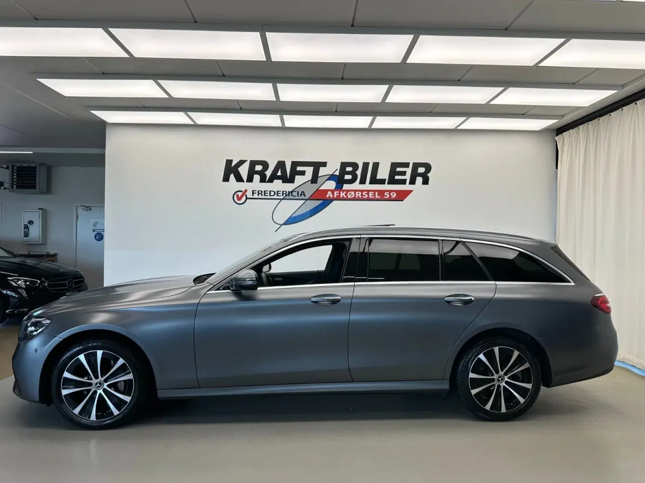Billede 2 - Mercedes E300 de 2,0 AMG Line stc. aut. 4Matic