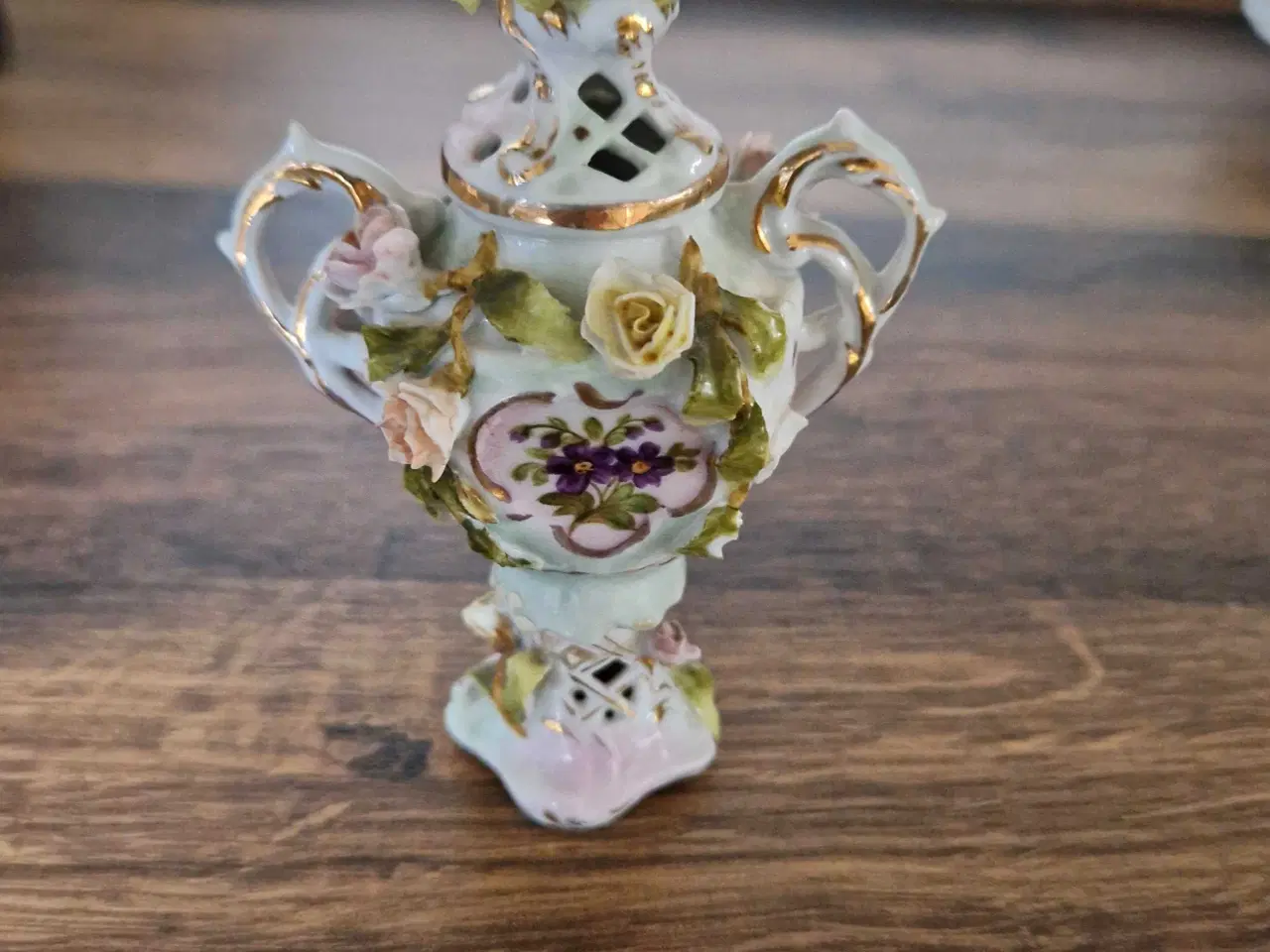 Billede 4 - Smukt antikt vægrelief I biscuit porcelæn 